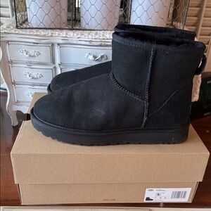 UGG Classic Mini II Black Boots Size 9